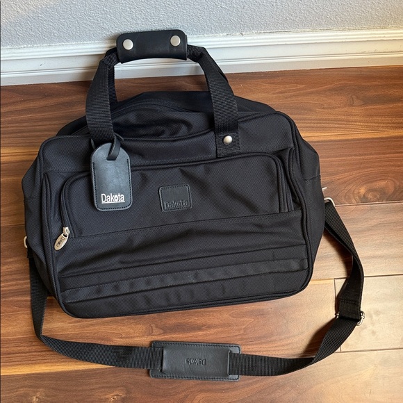 Dakota Black Travel Bag